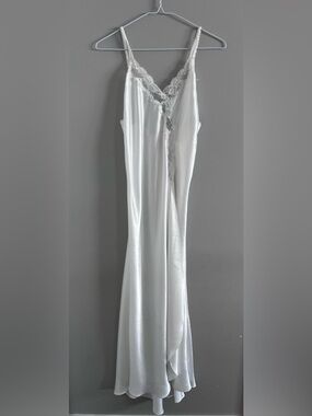Vintage La Lingerie White Slip Nightgown